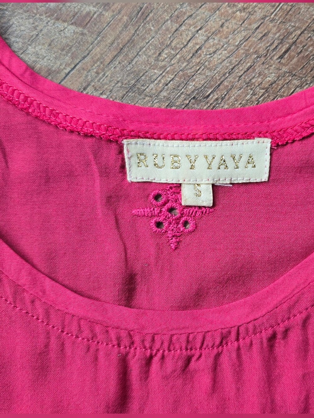 RubyYaya Sundance Catalog Sleeveless Pink Embroidered Tank Top Size Small - Picture 3 of 5